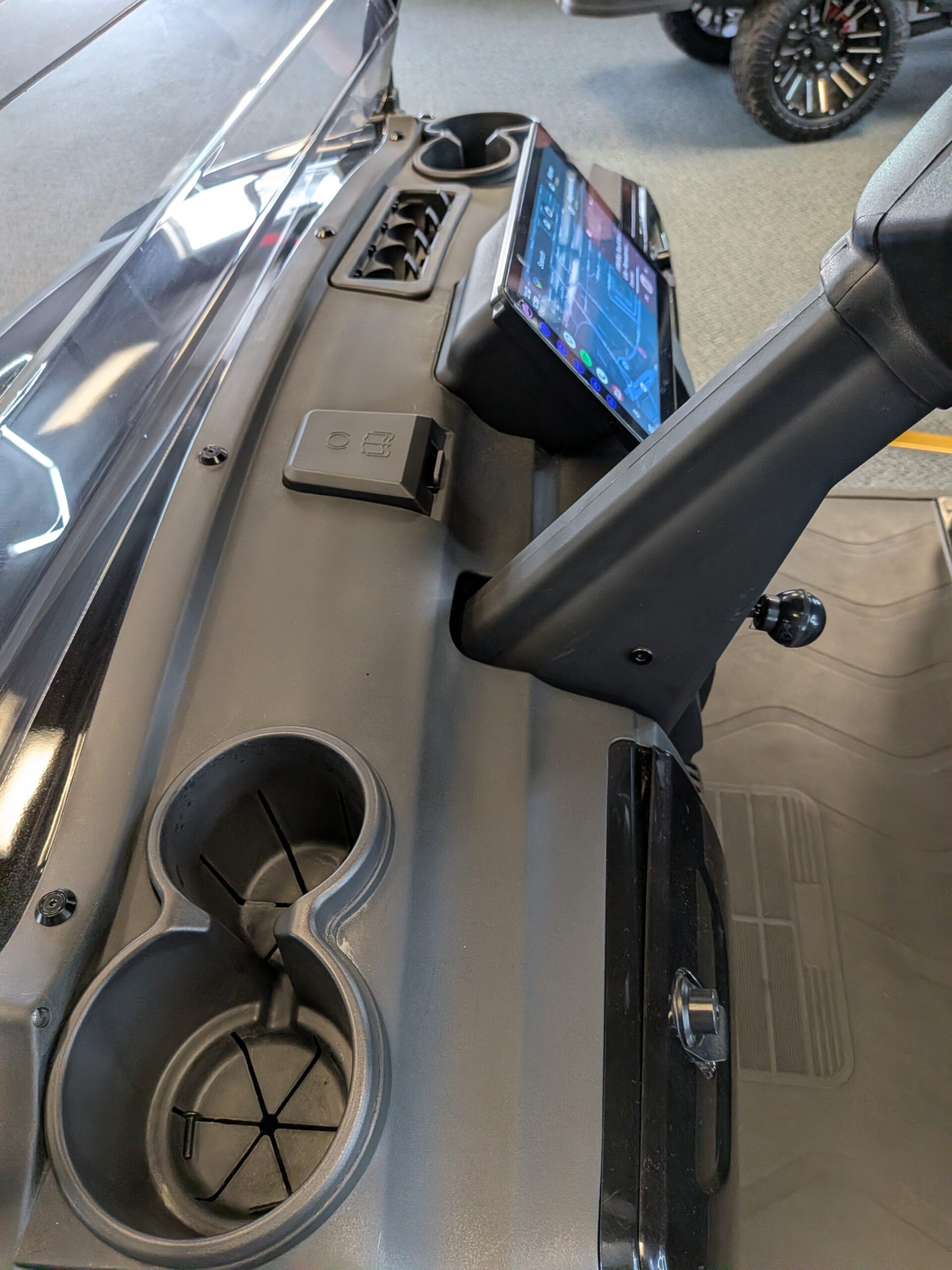 
								2026 Edge EV Phantom P4 full									